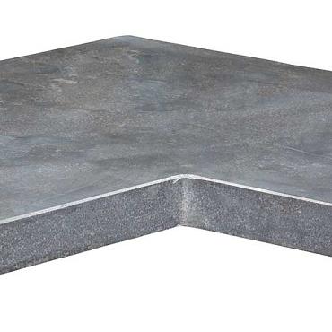 Spotted Bluestone vijverrand / hoekstuk, geschuurd met facet 50/50x30x3cm